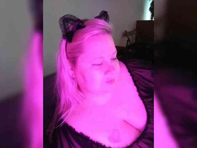 SashaLyubov webcam