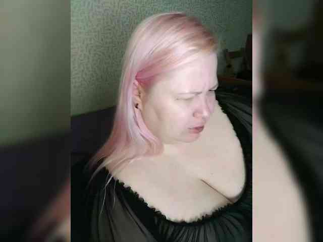 SashaLyubov webcam
