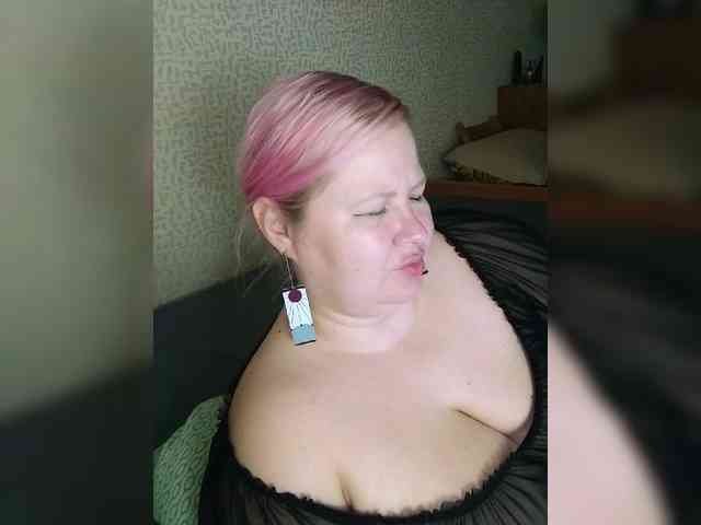 SashaLyubov webcam