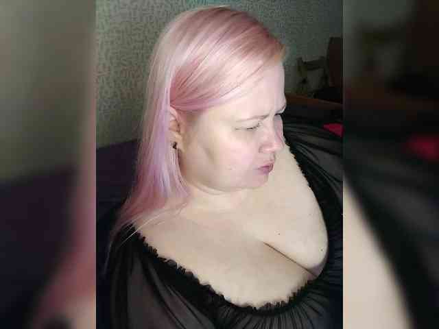 SashaLyubov webcam