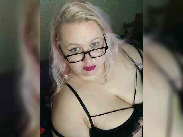 SashaLyubov webcam