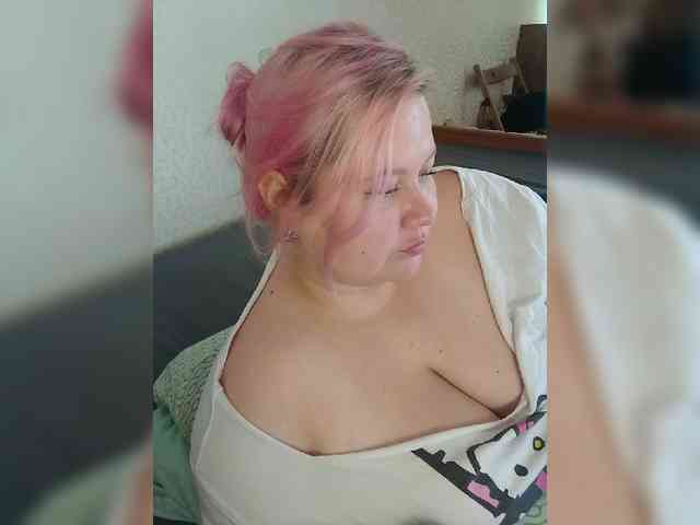 SashaLyubov webcam
