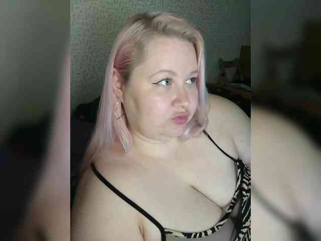 SashaLyubov webcam