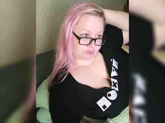 SashaLyubov webcam