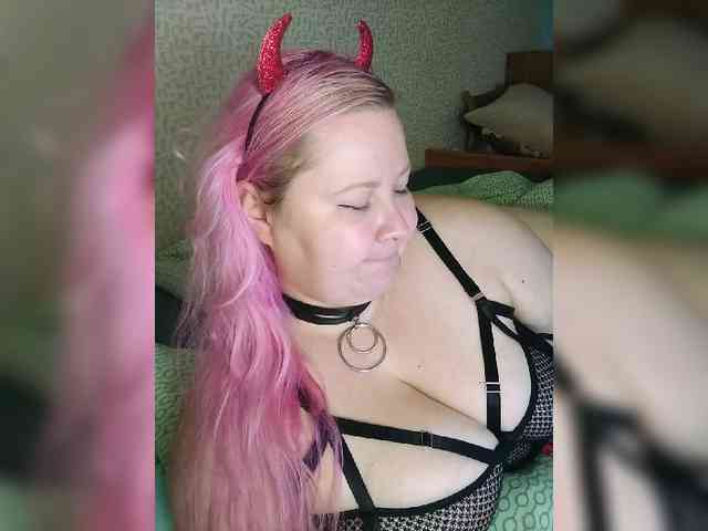SashaLyubov webcam