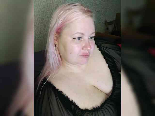 SashaLyubov webcam
