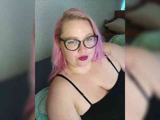 SashaLyubov webcam