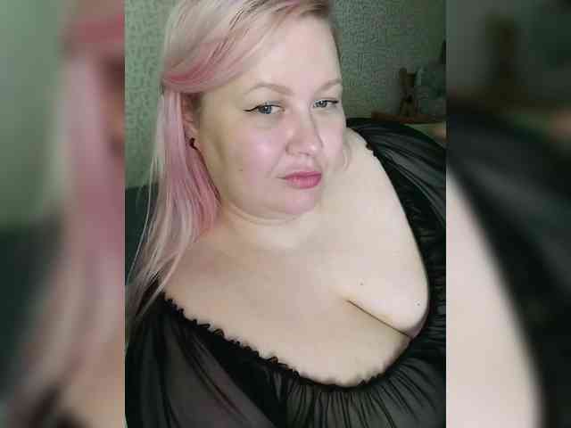 SashaLyubov webcam