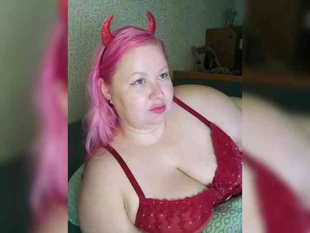 SashaLyubov webcam
