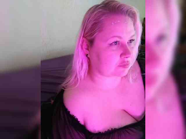 SashaLyubov webcam
