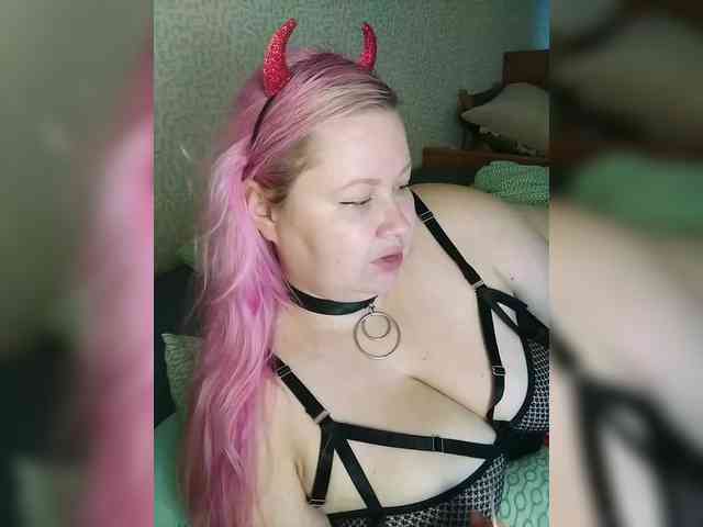 SashaLyubov webcam