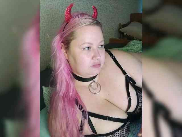 SashaLyubov webcam