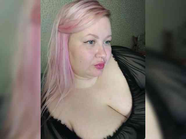 SashaLyubov webcam