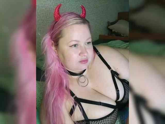SashaLyubov webcam