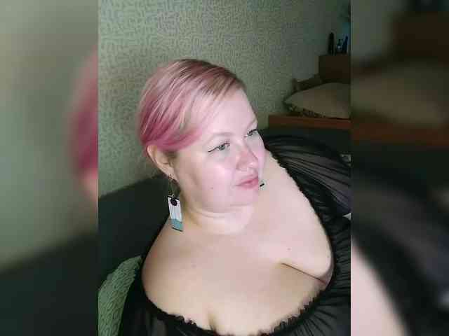 SashaLyubov webcam
