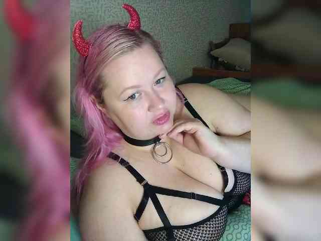 SashaLyubov webcam