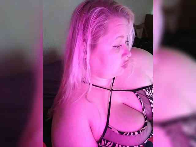 SashaLyubov webcam