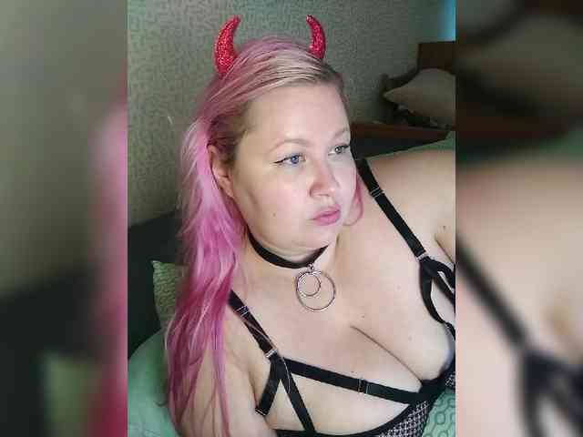 SashaLyubov webcam