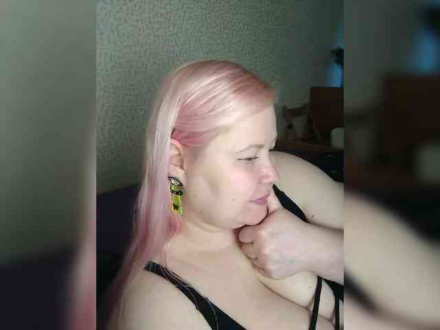 SashaLyubov Live Webcam on BongaCams