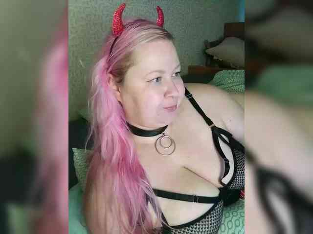 SashaLyubov webcam
