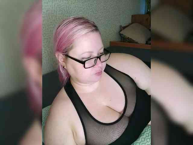 SashaLyubov webcam