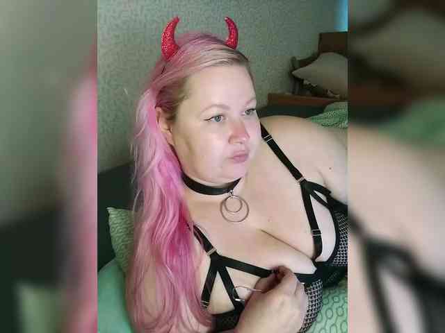 SashaLyubov webcam