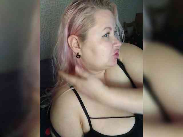 SashaLyubov webcam