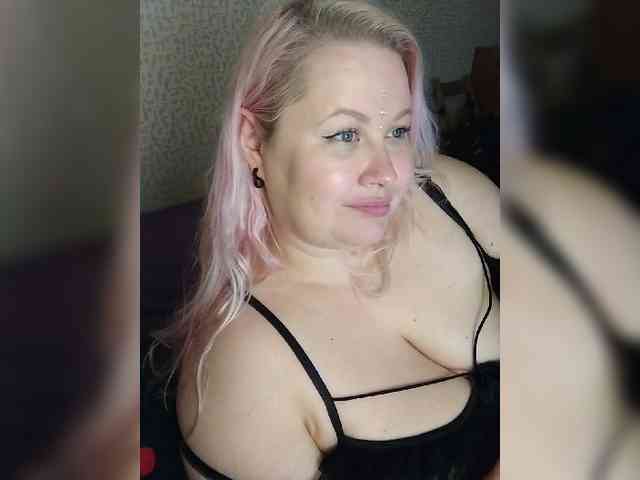 SashaLyubov webcam