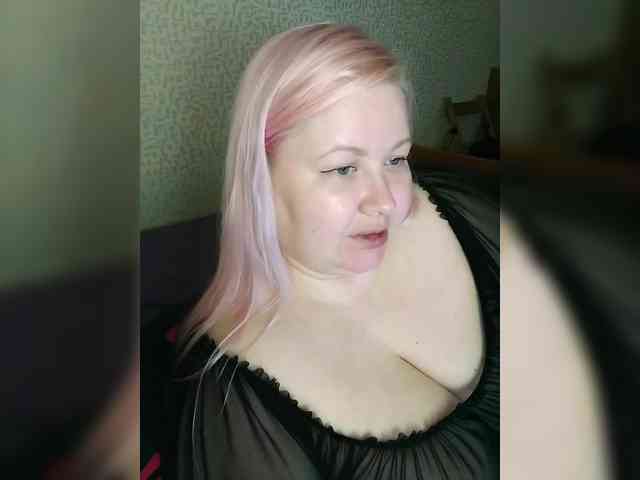 SashaLyubov webcam