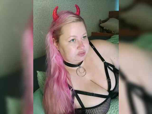 SashaLyubov webcam