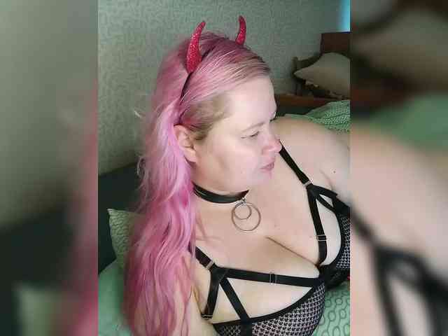 SashaLyubov webcam