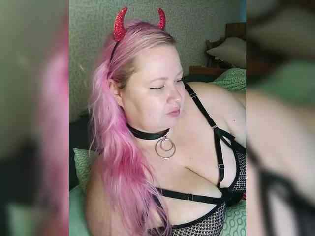 SashaLyubov webcam