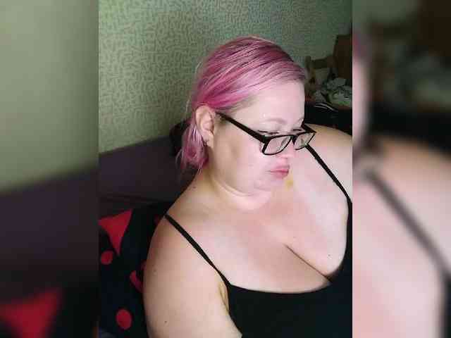 SashaLyubov webcam