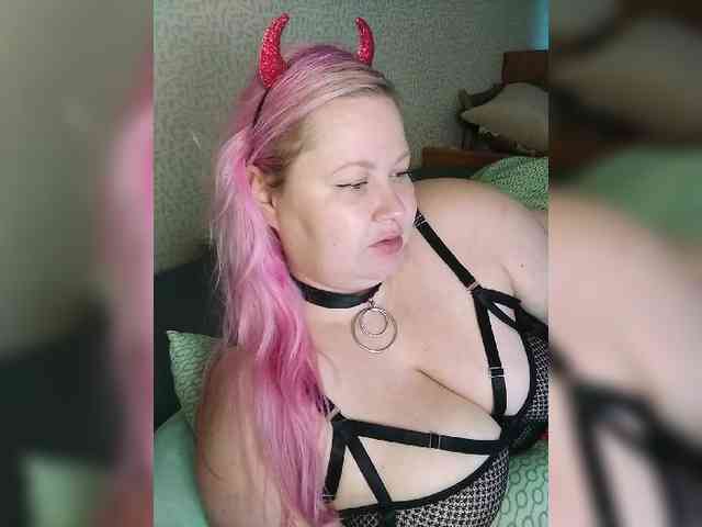SashaLyubov webcam