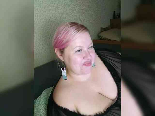 SashaLyubov webcam