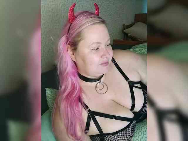 SashaLyubov webcam