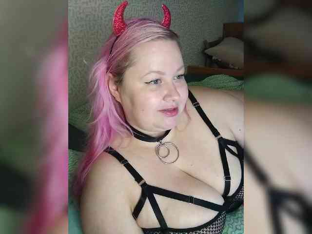SashaLyubov webcam
