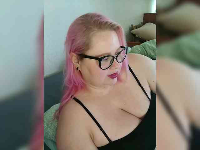 SashaLyubov webcam