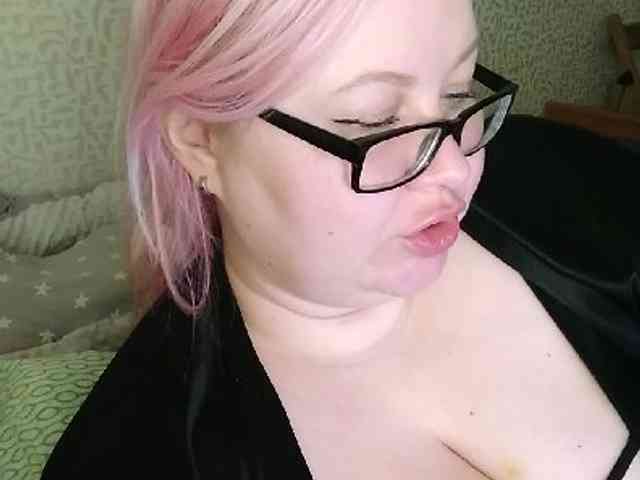 SashaLyubov webcam