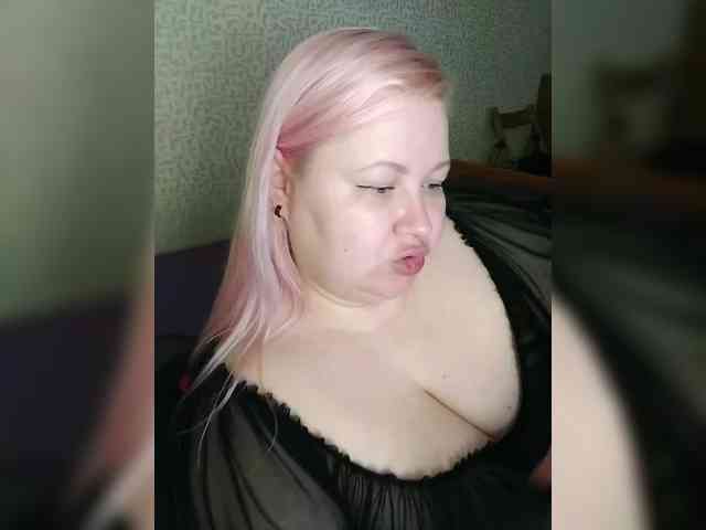 SashaLyubov webcam