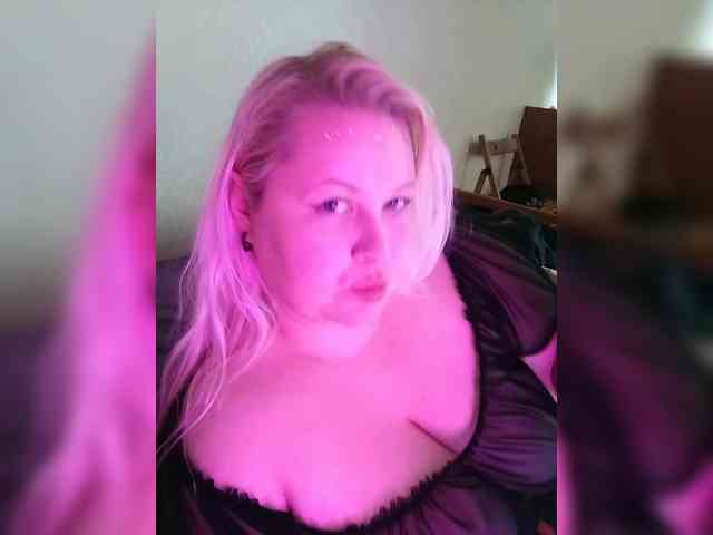 SashaLyubov webcam