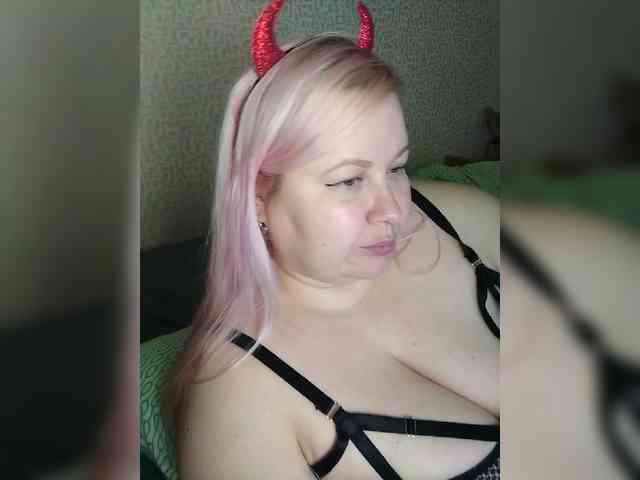 SashaLyubov webcam