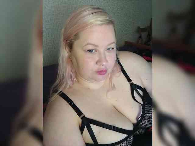 SashaLyubov webcam