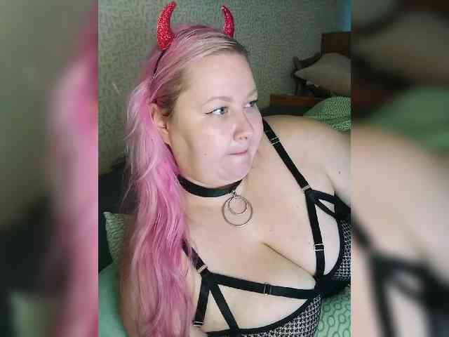 SashaLyubov webcam