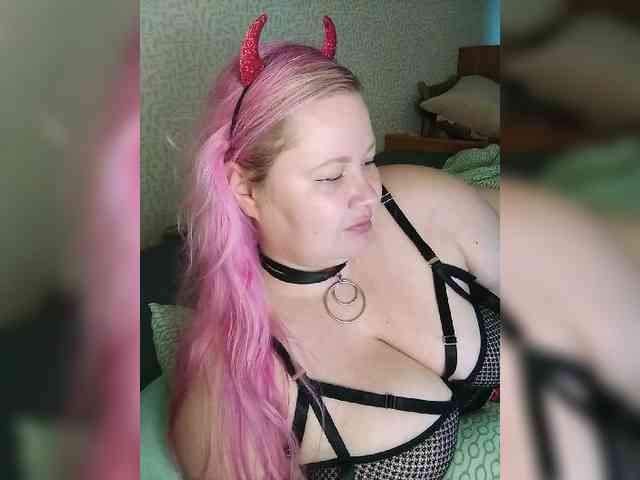 SashaLyubov webcam