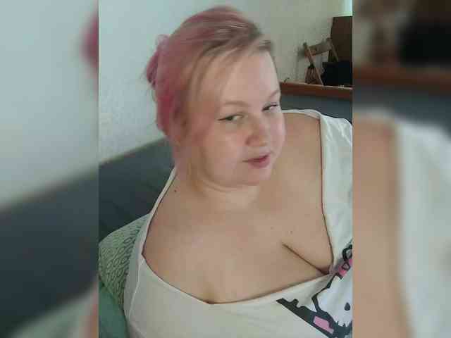 SashaLyubov webcam