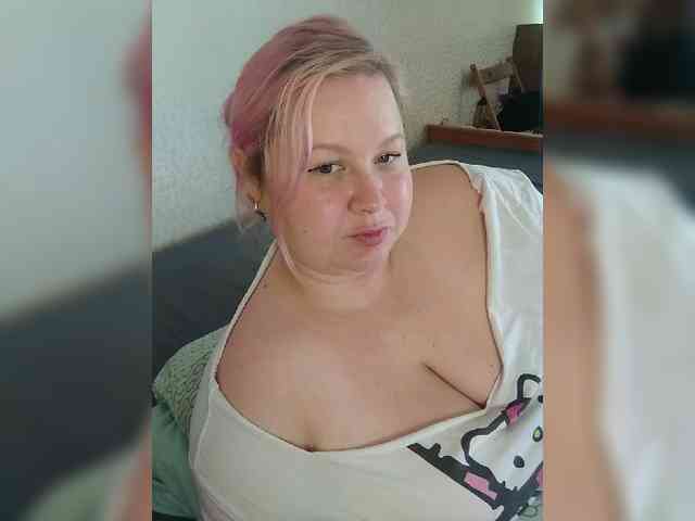 SashaLyubov webcam
