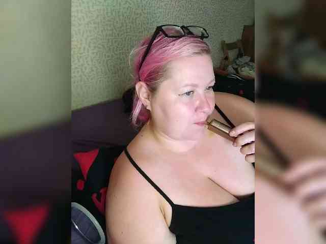 SashaLyubov webcam