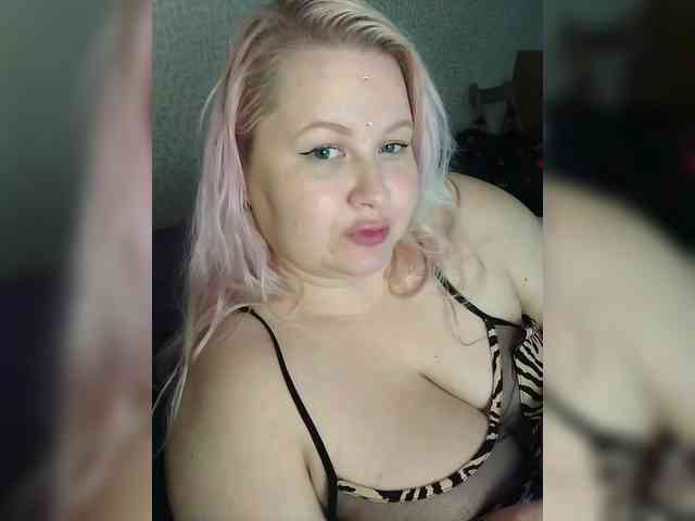 SashaLyubov webcam