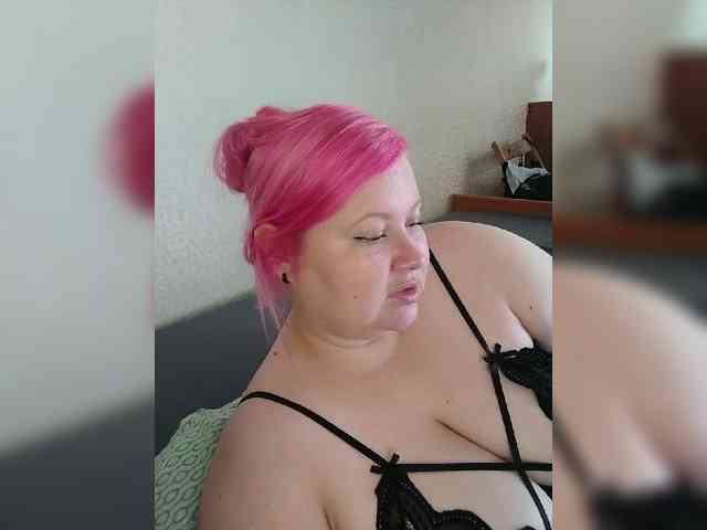 SashaLyubov webcam